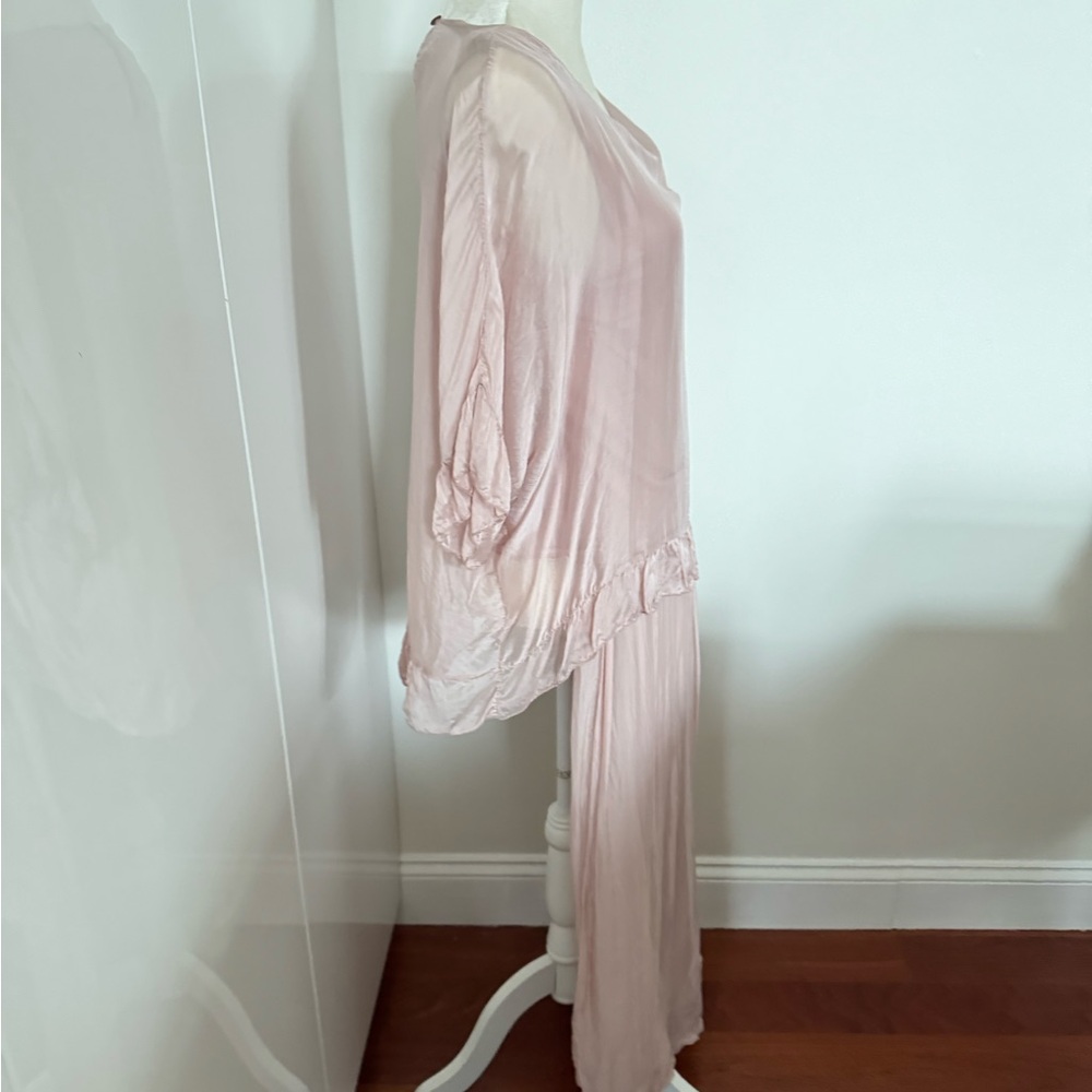 Elegant Dusty Pink Sheer Two-Piece Outfit-Made in Italy. - Picture 3 of 7